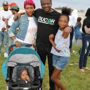 Meet your Posher, Mekela